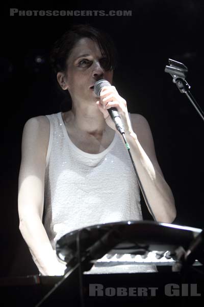 LISA PAPINEAU - 2011-01-15 - PARIS - La Fleche d'Or - Lisa Papineau